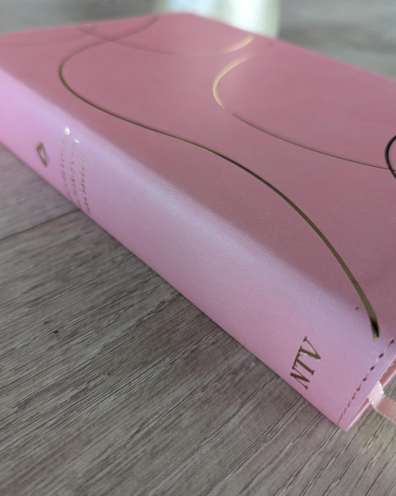 Biblia de estudio del Diario Vivir para jóvenes, sentipiel rosa - NTV
