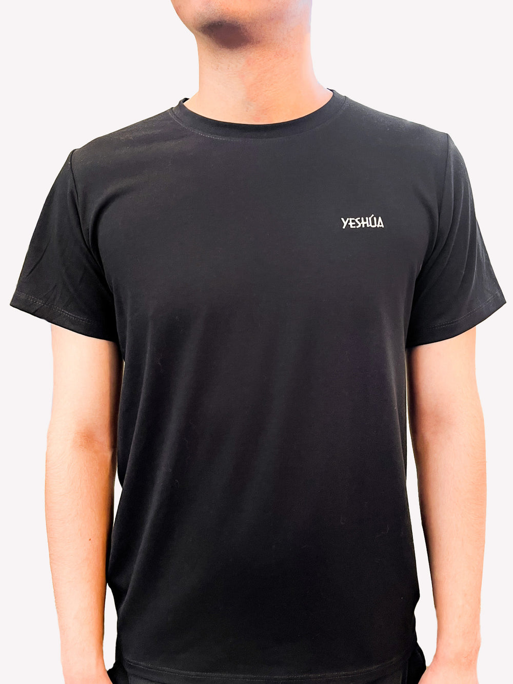Camiseta para hombre bordada YHVH, color negra