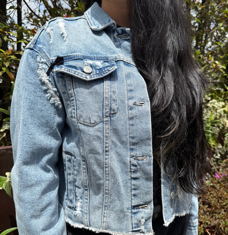Chaqueta de jean con moños, BJUS