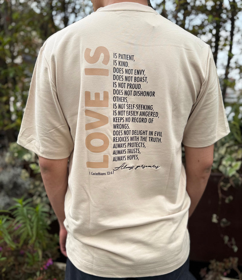 Camiseta love is, BJUS