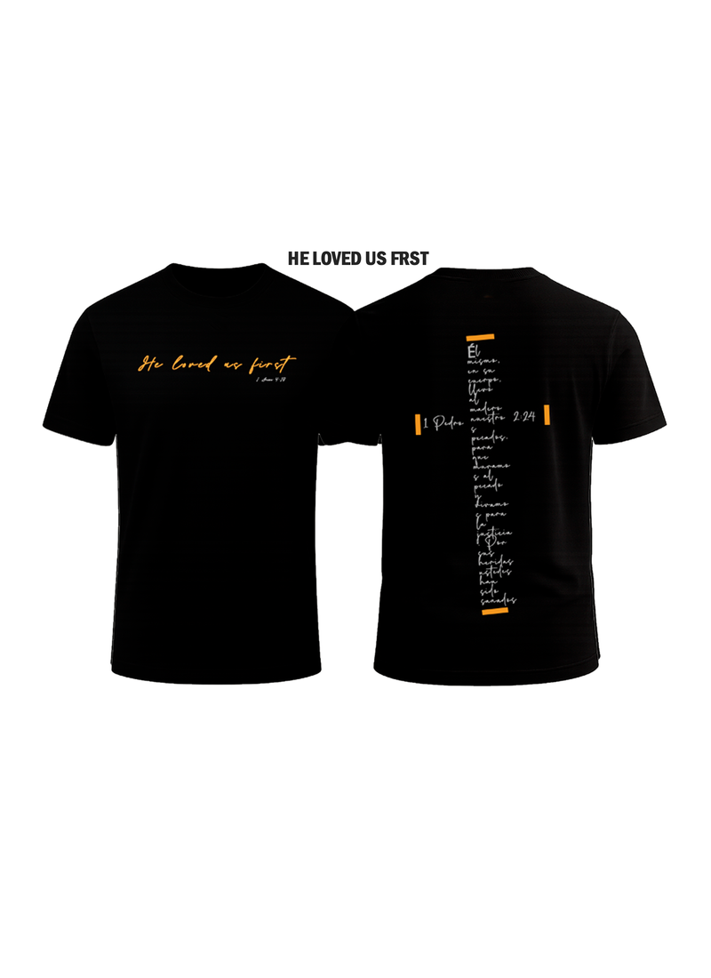 Camiseta He loved us first, color negra