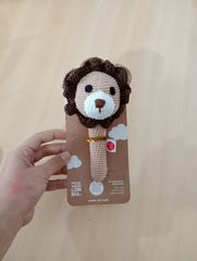 Sonajero de palo diseño León