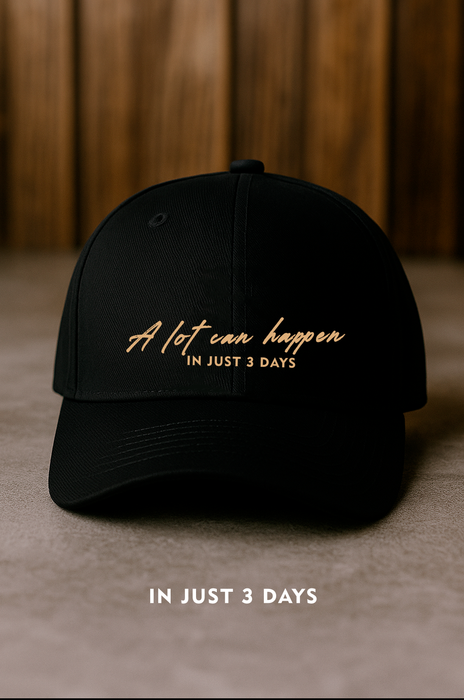 Gorra In just 3 days, color negra